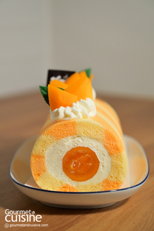 Hello Summer! หวานฉ่ำรับฤดูร้อนด้วย “Marian Plum Fromage Blanc Roll” จาก Kyo Roll En