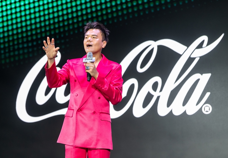 “โคคา-โคล่า” จับมือเหล่าซุป’ตาร์เคป็อป J.Y. Park, Stray Kids, ITZY และ NMIXX  เปิดตัว “Coca-Cola® Creations K-Wave” รสชาติใหม่ เอาใจแฟน K-POP ทั่วโลก