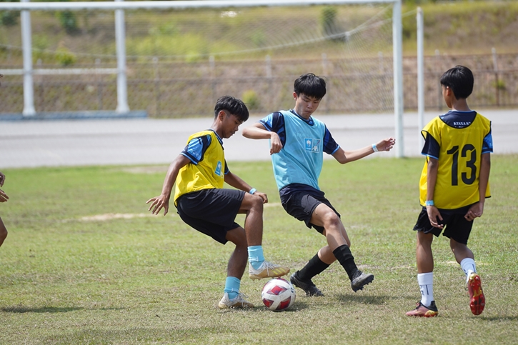 Season 4 คึกคัก สนามสาม ภาคใต้ เยาวชนกว่า 300 คน ร่วมโครงการ  KTAXA KYC Football Youth (U15) Academy