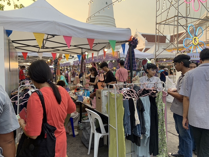 “เย็นฉ่ำ ชื่นใจ”  แบบรักษ์โลก ส่งต่อของไร้ค่าให้มีค่า  ที่ SX REPARTMENT STORE ในงาน “Bangkok Water Festival 2024”