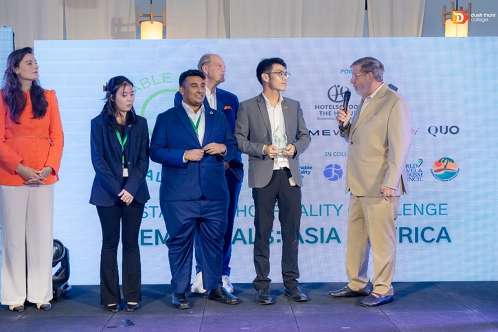 นักศึกษาวิทยาลัยดุสิตธานีแท็กทีมผ่านเข้าสู่รอบชิง Sustainable Hospitality Challenge 2024