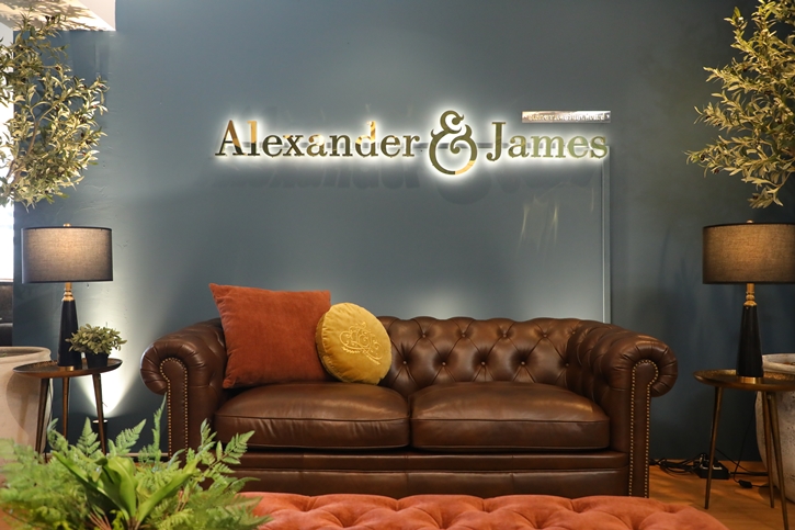  “Alexander & James” แบรนด์เฟอร์นิเจอร์ชั้นนำสุดหรูจากอังกฤษ จัดงานฉลองเปิดแฟลกชิปฯ แห่งใหม่ สุดยิ่งใหญ่ใจกลางเมือง