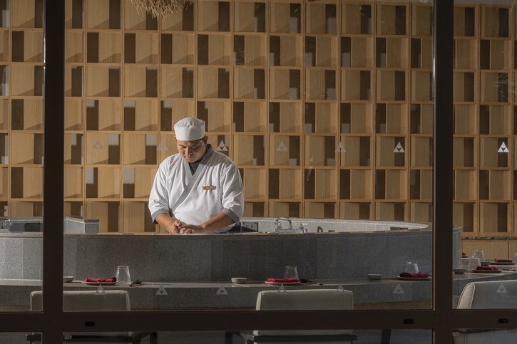 เปิดตัว โทมิ ซูชิ บาร์ ส่งตรงอาหารญี่ปุ่นรสเลิศสู่หมู่เกาะทางใต้ ณ อนันตรา เกาะยาวใหญ่ รีสอร์ท แอนด์ วิลล่าส์ 