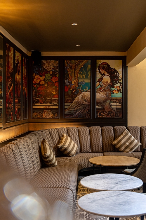 “The Brass & Cigar Lounge” บาร์ลับสไตล์อาร์ตนูโวที่ซ่อนตัวอยู่ใน Brasserie 9 สาทรซอย 6