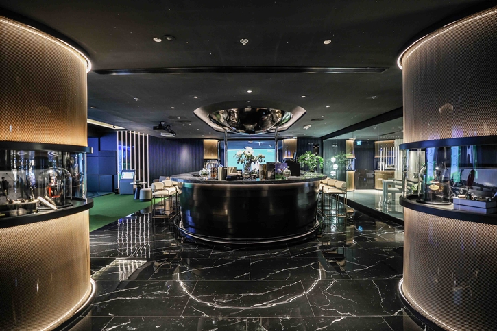 AWC เปิดตัว ‘Teeshot Bar’ ที่แบงค็อก แมริออท มาร์คีส์ ควีนส์ปาร์ค สปอร์ตบาร์ซิมูเลเตอร์แห่งแรกในโรงแรมที่มอบประสบการณ์ ทั้งด้านอาหาร เครื่องดื่ม และคาราโอเกะ
