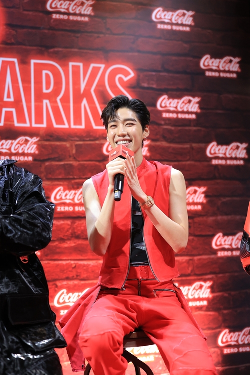 “โค้ก” ตอกย้ำความสำเร็จแคมเปญ COKE Foodmarks พาผู้โชคดีตะลุยร้านอร่อยปักหมุดย่านบรรทัดทองกับ 3 เซเลบริตี้ชื่อดัง พร้อมแขกรับเชิญสุดพิเศษ