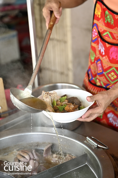 5 ร้านต้มเลือดหมูห้ามพลาด อร่อยอุ่นท้องรับหน้าฝน