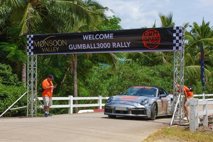 แรลลี่รถหรู Gumball 3000 ฉลองครบรอบ 25 ปี จัดคาราวานเพื่อการกุศลจาก 