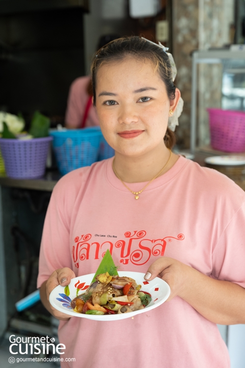 ชู้ลาว ชู้รส (Chulaos Churos) ถ.อำนวยสงคราม ร้านส้มตำรสแซ่บสูตรสะหวันนะเขต 