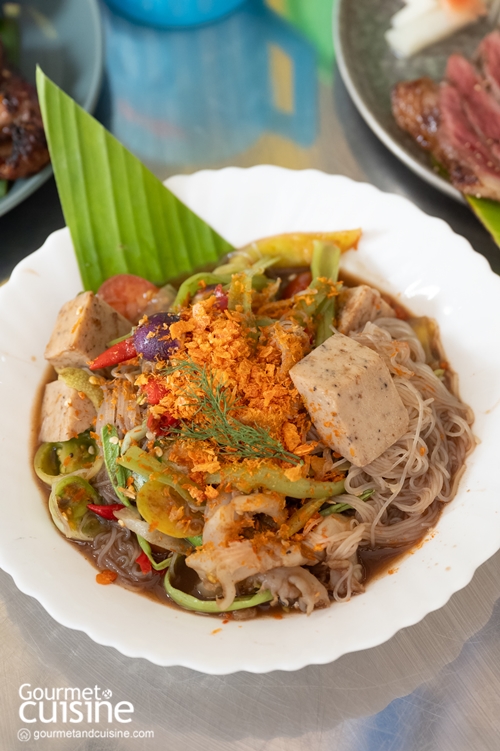 ชู้ลาว ชู้รส (Chulaos Churos) ถ.อำนวยสงคราม ร้านส้มตำรสแซ่บสูตรสะหวันนะเขต 