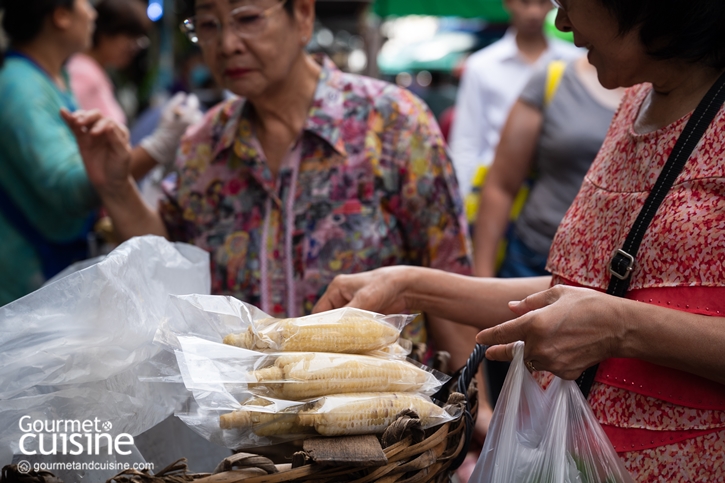 เดินเล่นตลาดตรอกหม้อ ตลาดเช้าไวรัลสุดฮอตในโลกออนไลน์