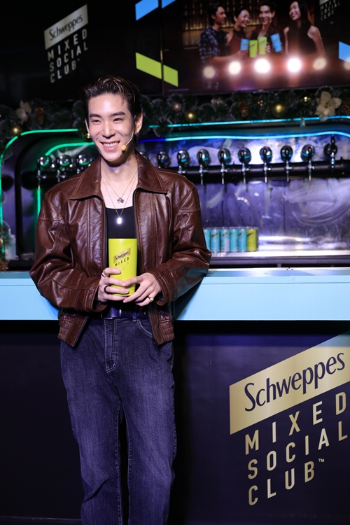 “เจเจ-กฤษณภูมิ" เปิดตัว Schweppes Mixed Social Club ชวนเพื่อนปาร์ตี้สุดเอ็กซ์คลูซีฟ พร้อมทำความรู้จักผลิตภัณฑ์ใหม่ “ชเวปส์” มิกซ์ ด้วยคอนเซปต์ TGIT!