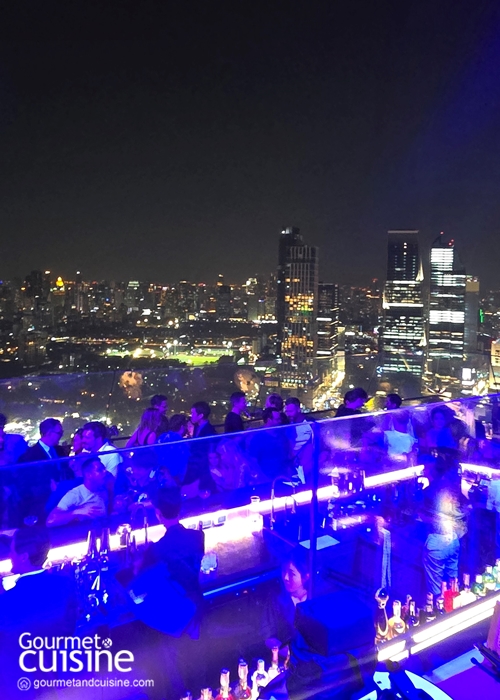 จิบค็อกเทลบนชั้นดาดฟ้าที่ Spire Rooftop Bar รูฟท็อปบาร์แห่งใหม่ของโรงแรมดุสิตธานี กรุงเทพ