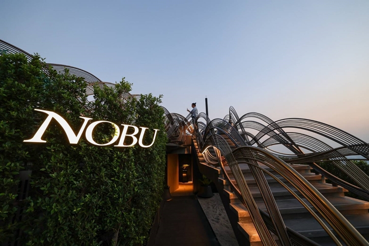 Nobu Rooftop Bar รูฟท็อปบาร์พร้อมวิว 360 องศา พร้อมให้บริการแล้วที่ EA Rooftop at The Empire